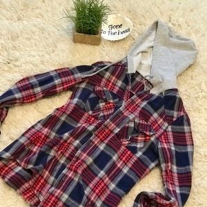 ALI & KRIS Women’s Hooded Flannel Shirt
